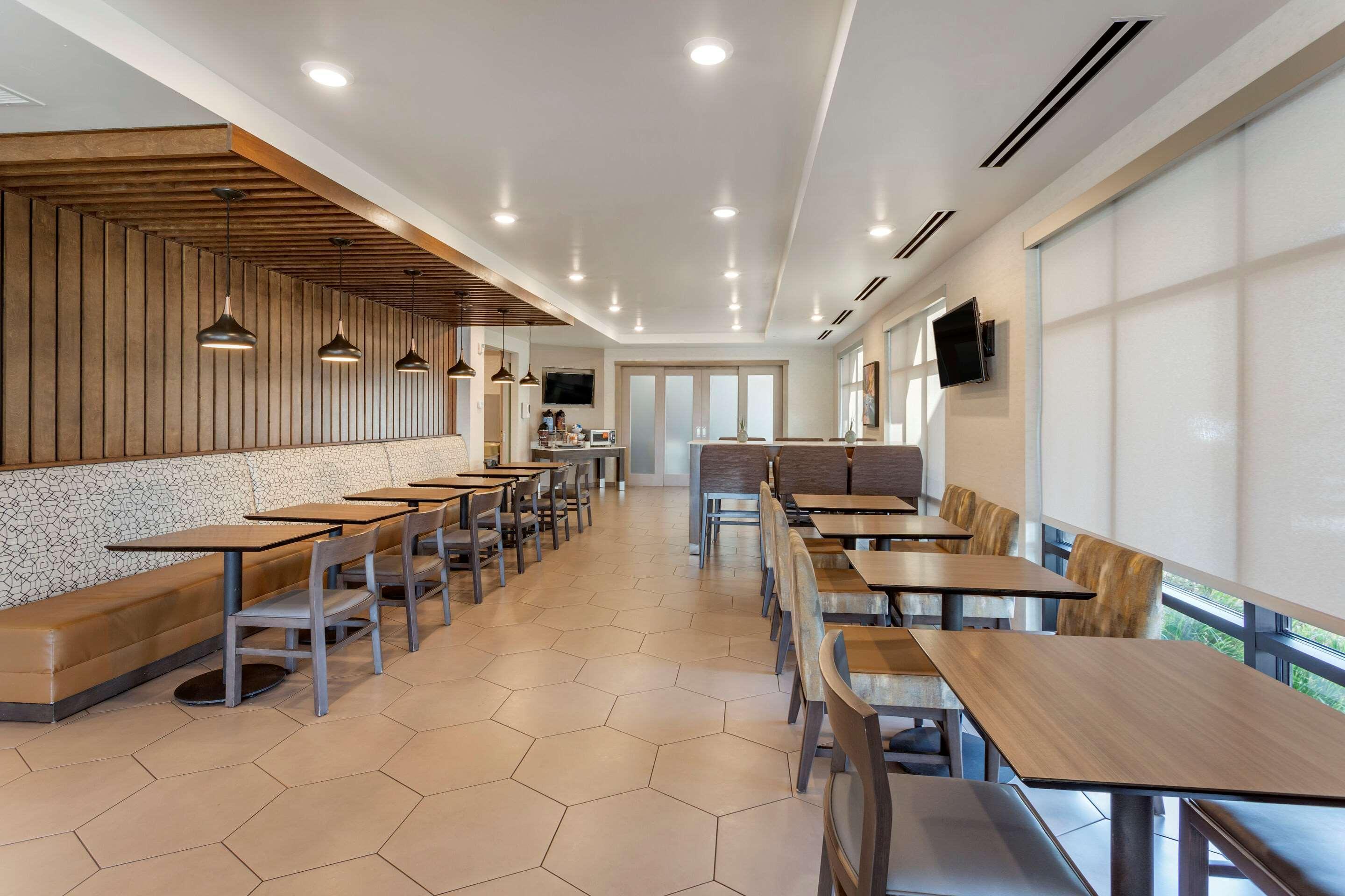 Comfort Inn & Suites Salt Lake City Airport Eksteriør billede