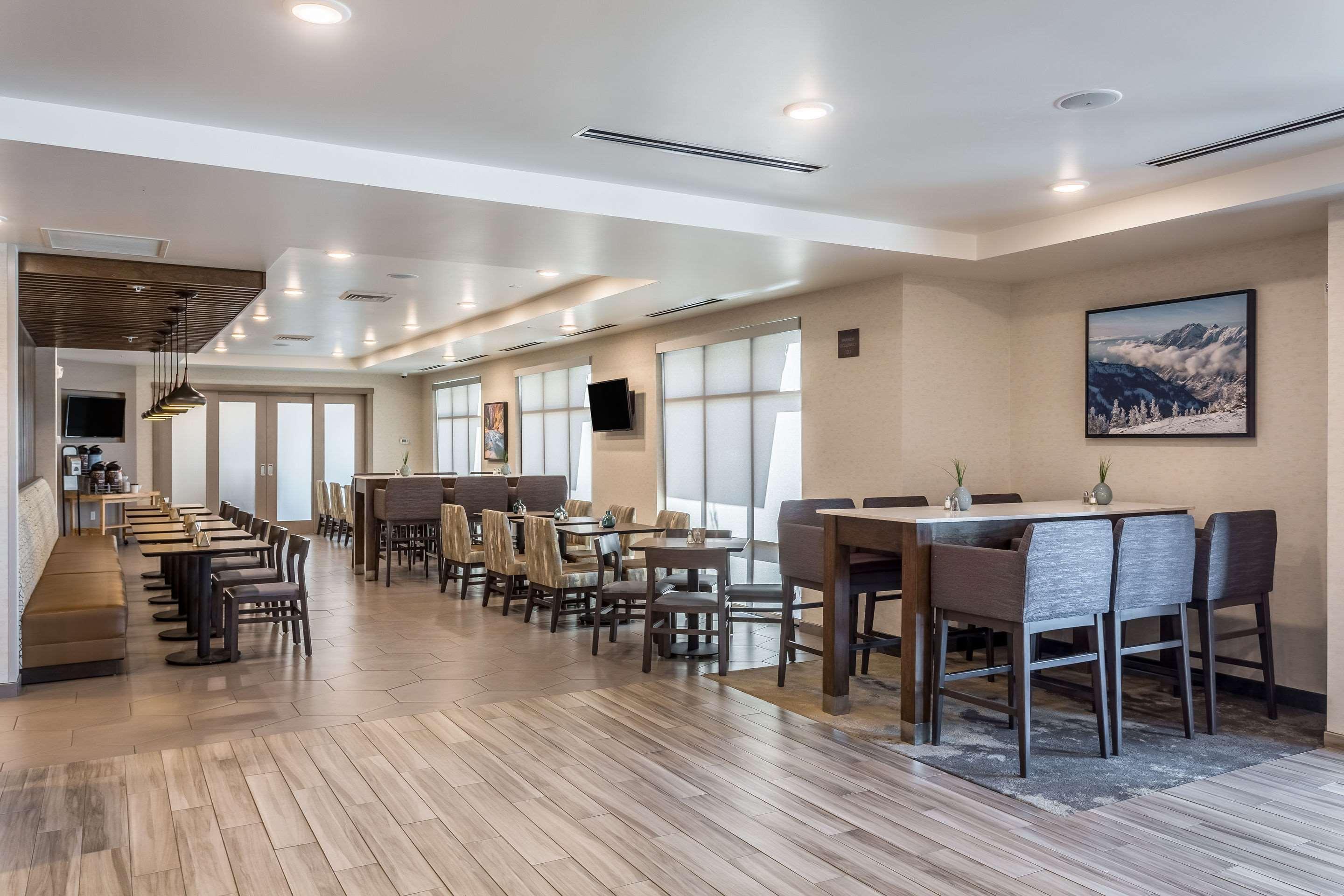 Comfort Inn & Suites Salt Lake City Airport Eksteriør billede