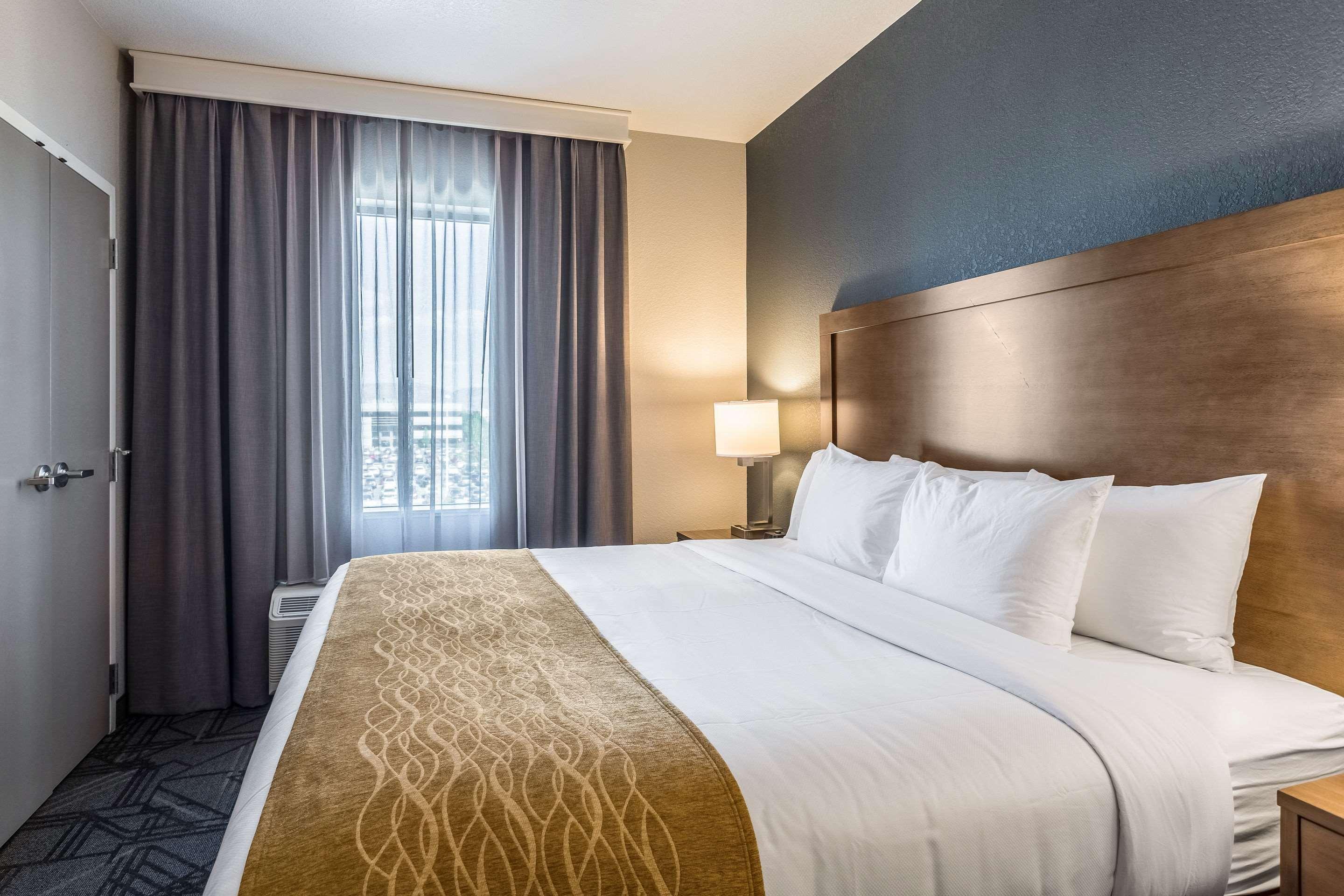 Comfort Inn & Suites Salt Lake City Airport Eksteriør billede
