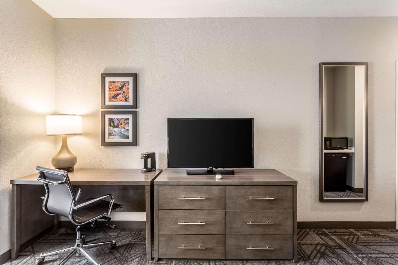 Comfort Inn & Suites Salt Lake City Airport Eksteriør billede